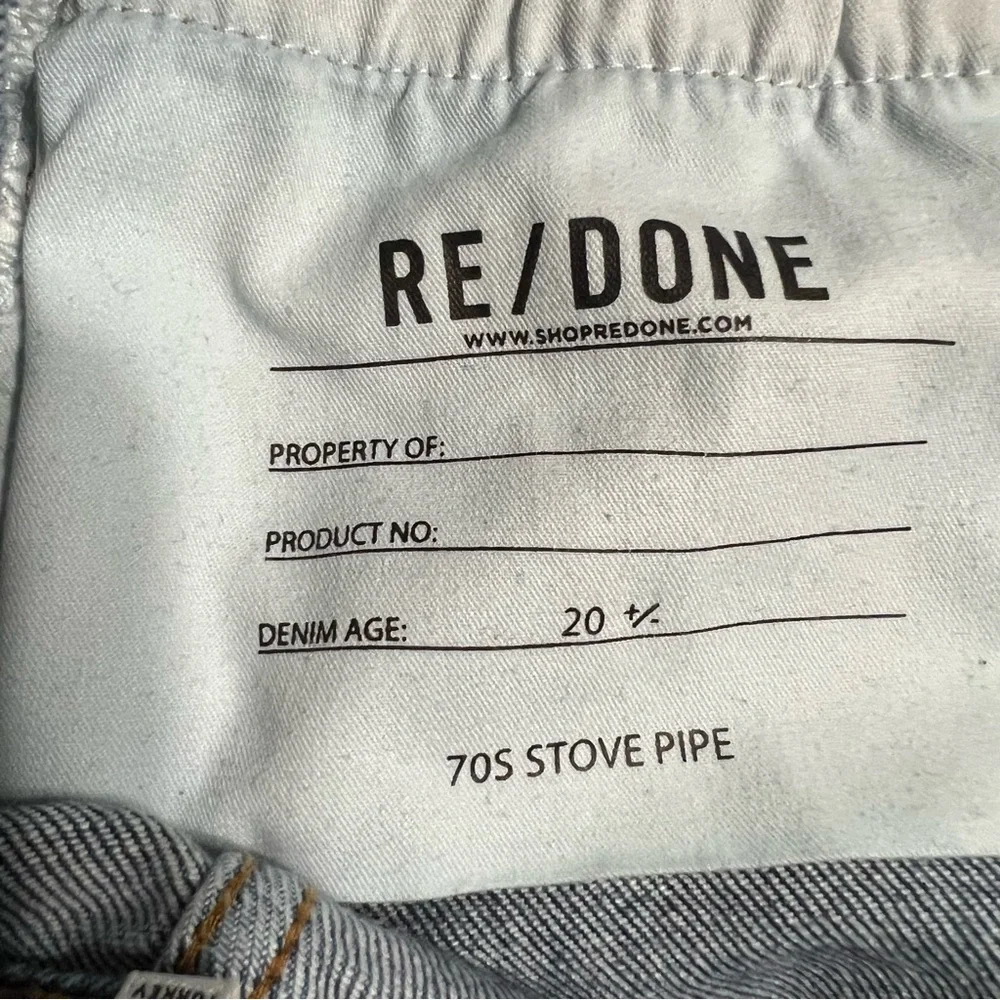 RE/DONE 70s Stove Pipe‎ High Rise Jeans in Dusk Destroy